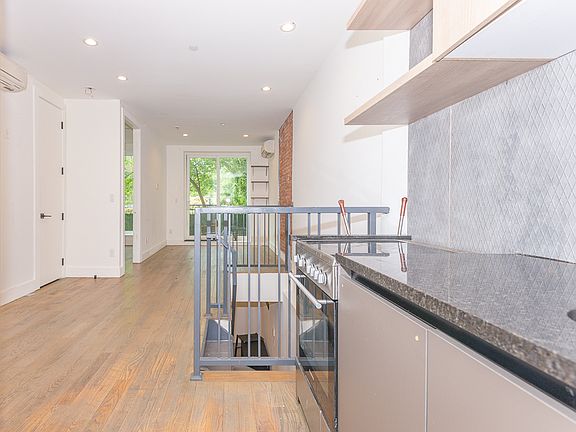 2nd image of 171 Linden Blvd APT 5D