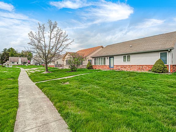 2nd image of 6445 Peak Ln