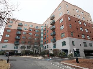 175 Cottage St APT 201, Chelsea, MA 02150