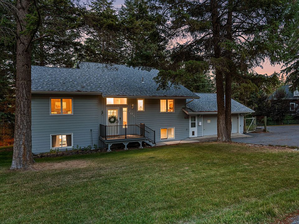 1st image of 205 Whitetail Ln