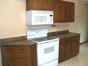 4th image of 1600 Stegner Dr