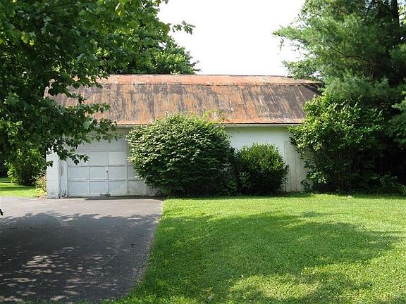 4th image of 7893 State Road 350 N