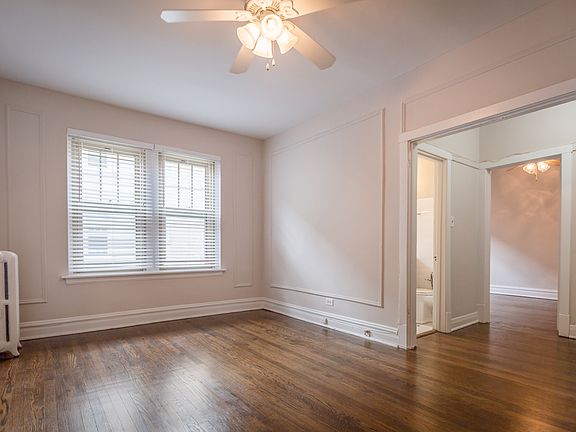 4th image of 5514 S Blackstone Ave #218