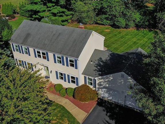 2nd image of 28 Joshua Dr