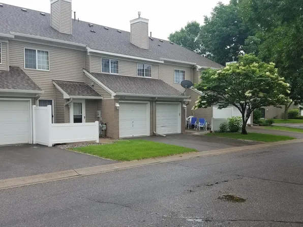 611 85th Ln NW Unit 3, Coon Rapids, MN 55433
