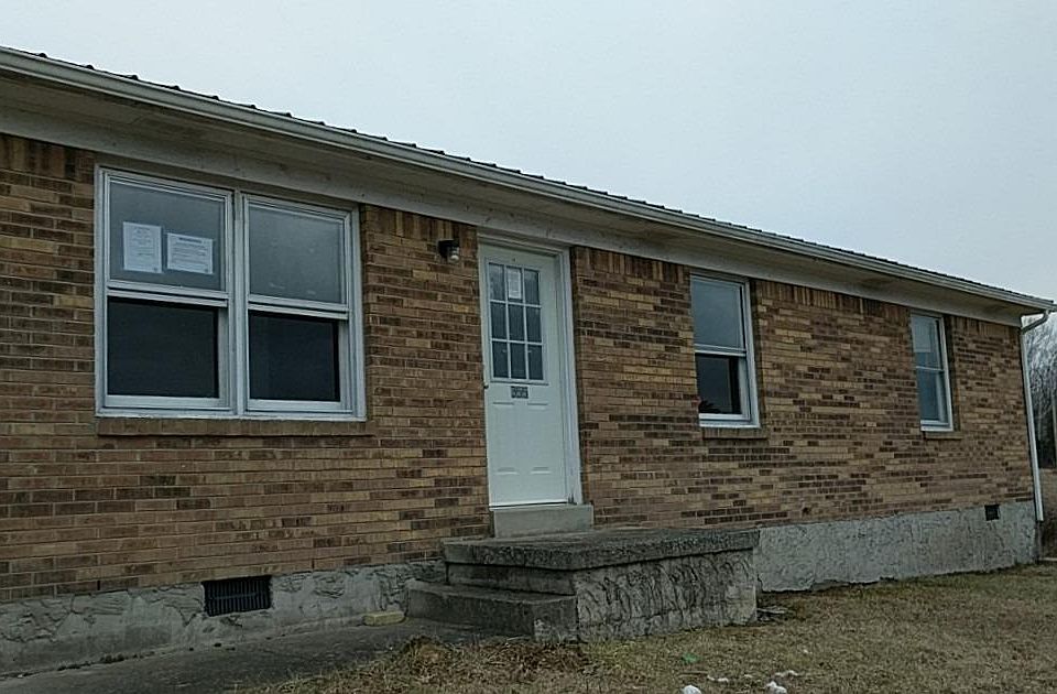 2nd image of 355 Whispering Woods Dr