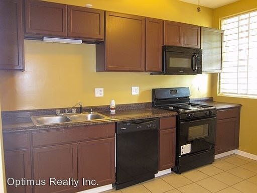 2nd image of 7800 S Marshfield Ave #2W