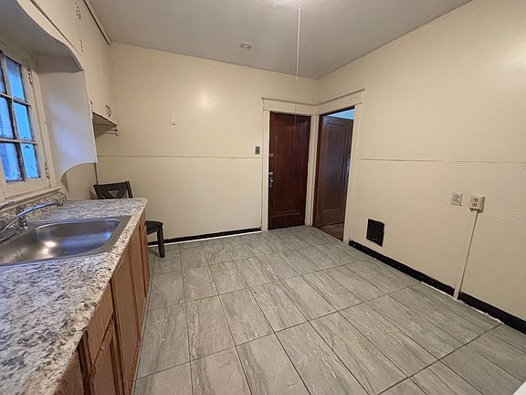 4th image of 87 Fernhill Ave APT 1