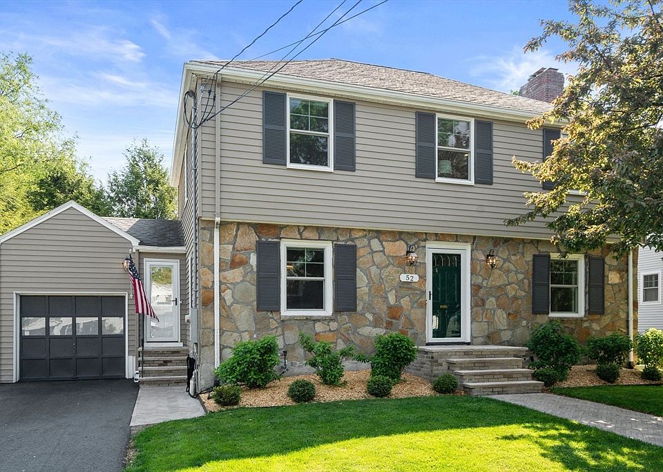 1st image of 52 Beaufort Ave