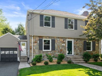 52 Beaufort Ave, Needham, MA, 02492