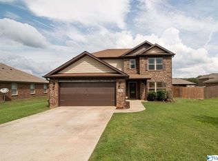 103 Hunter Way, Owens Cross Roads, AL 35763