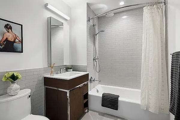 225 East 39th Street — Photo 4