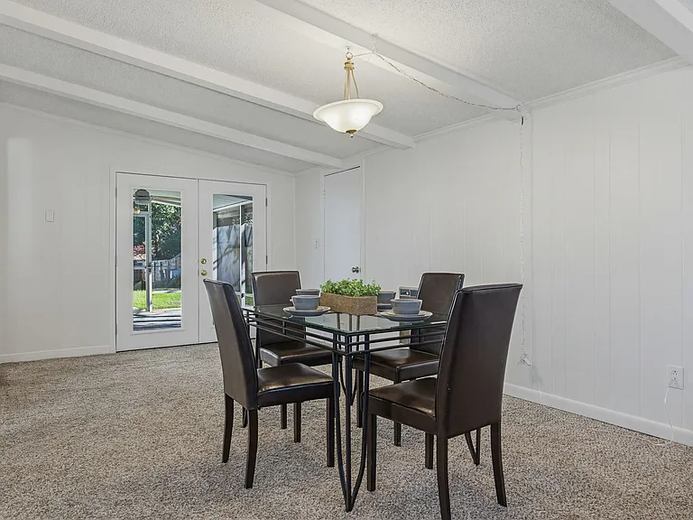 908 Rock Creek Ave — Photo 17