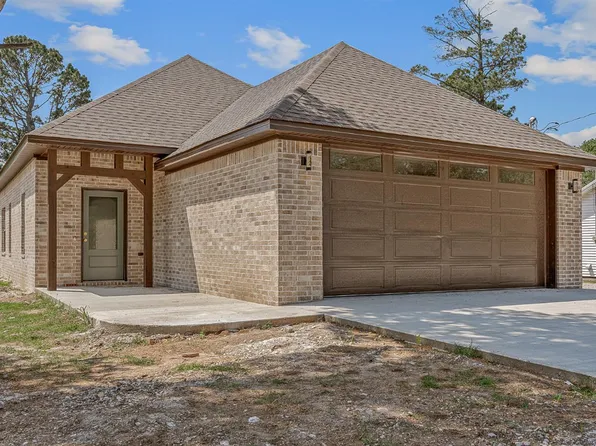 303 Hogan Ave, Monette, AR 72447
