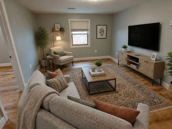 47 Dale St Suite 3, Roxbury, MA 02119