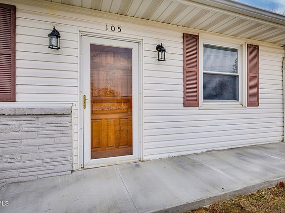 4th image of 105 Indian Hills Dr