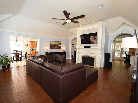 2nd image of 23302 Meadow Cross Ln