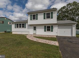 6 Spruce Dr, Little Egg Harbor, NJ