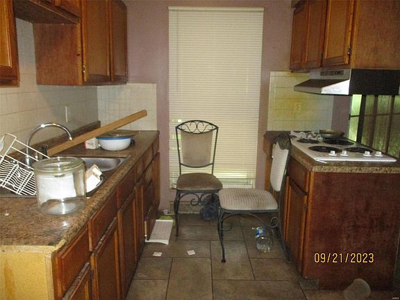 5th image of 2022 Northaire Ln