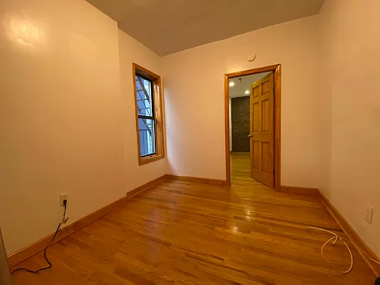 Rented by Best Apartments North Inc | media 23