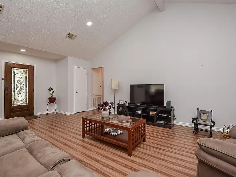2722 Amaranth Dr — Photo 5