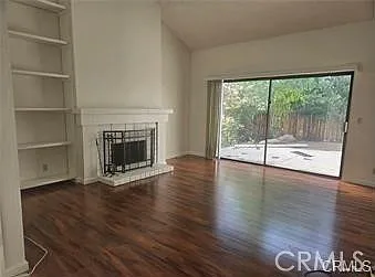 4 bed, 2640 sqft, $5,100 — Photo 2