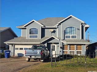 807 3rd AVENUE W, Meadow Lake, SK S9X 1A2
