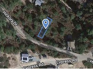 29988 Hickory Dr, Cedar Glen, CA 92321