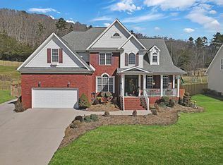 1323 Paxton Dr, Knoxville, TN 37918