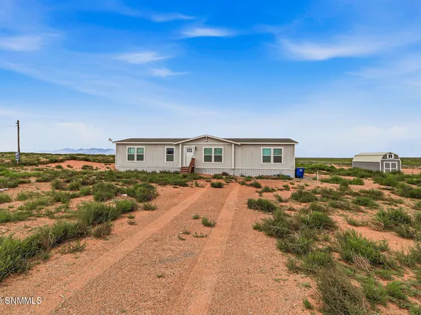 1385 Thar Desert Dr, Chaparral, NM 88081