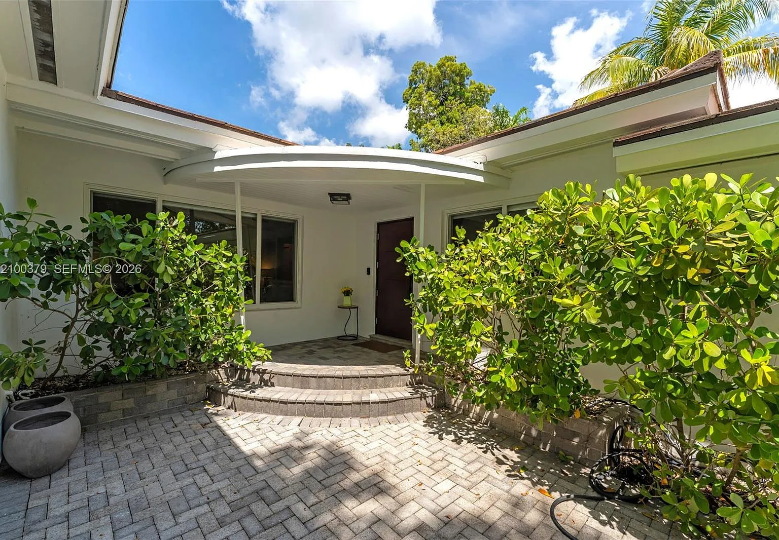 Bay Heights — Photo 3