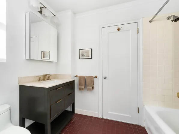 277 West End Avenue image 7 of 11