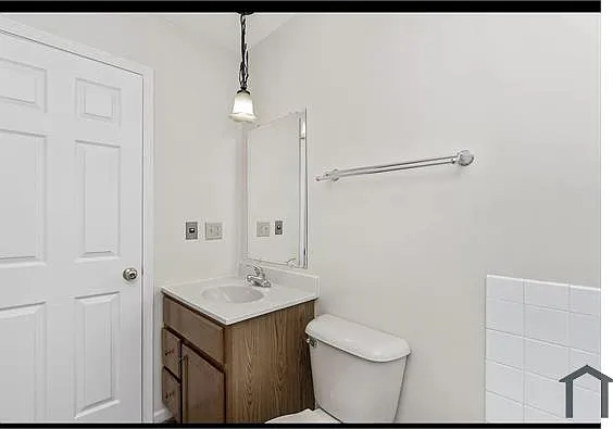5 bed, 1150 sqft, $1,600 — Photo 3
