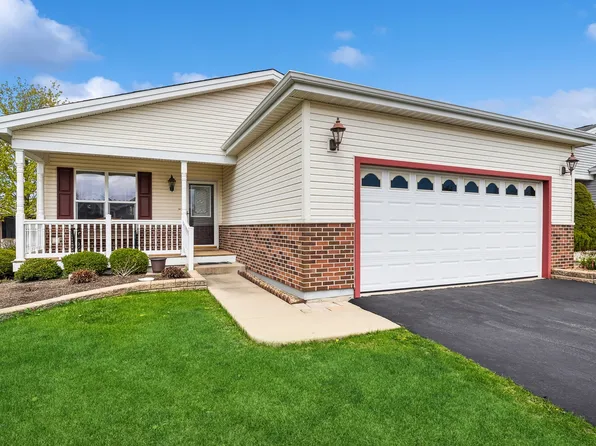 2 Suffolk Way, Grayslake, IL 60030