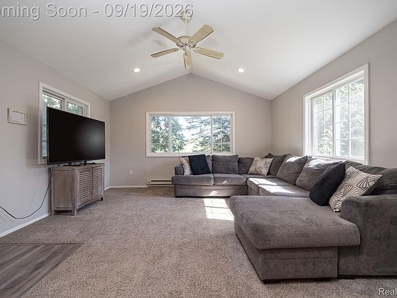 3rd image of 3820 Percy King Rd
