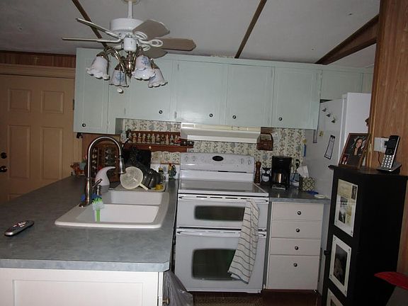 5th image of 39 Lakeview Dr