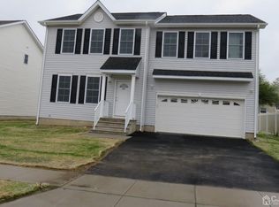 517 Gerard St, Perth Amboy, NJ 08861