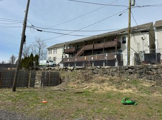 6 Milton St, Worcester, MA 01605