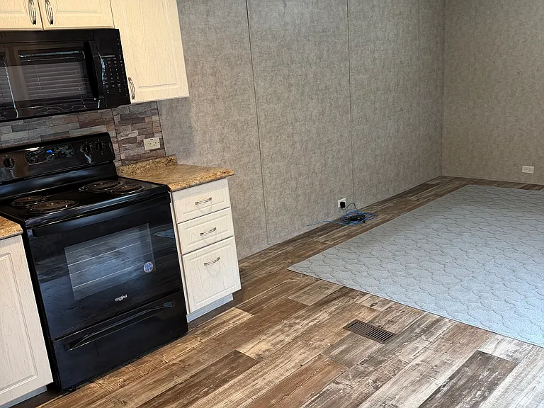 3531 Baker Rd #9 — Photo 20