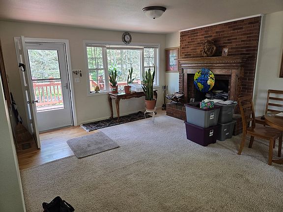 3rd image of 208 Ledford Chapel Rd