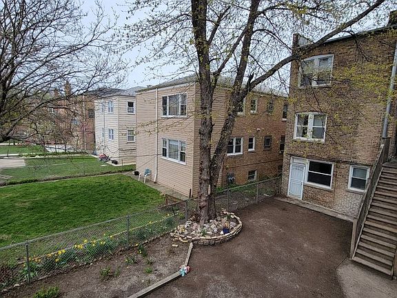 4th image of 2900-04 N Laramie Avenue W George St #2-5204