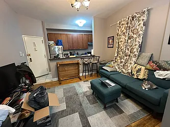 Rented by R New York