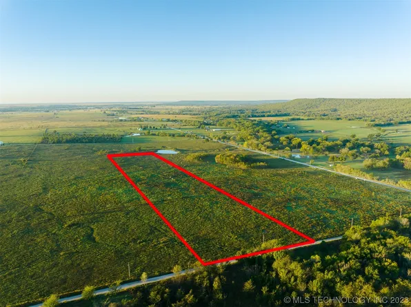 4 N 260th Rd, Mounds, OK 74047