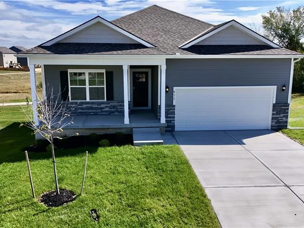 811 Bentley Dr, Belton, MO 64012