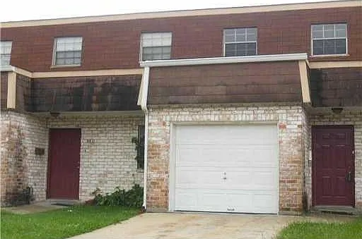 3709 Stefano St — Photo 1