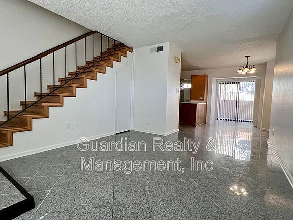 4th image of 2201 E Pinchot Ave Unit 11