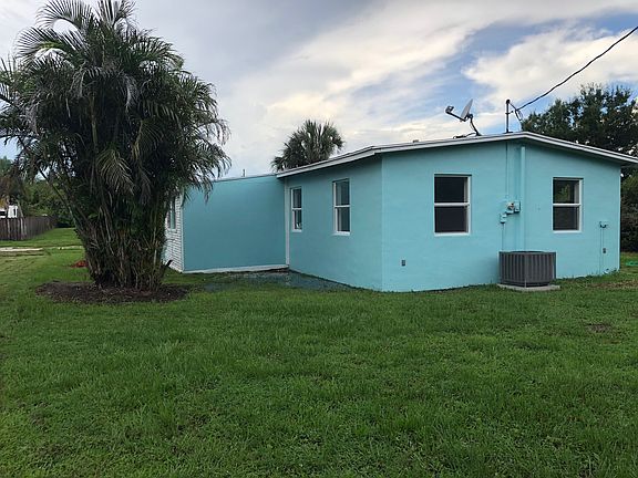 5th image of 475 SE Abeto Ln