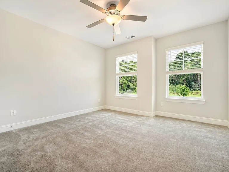 212 Oakchest Ct — Photo 14