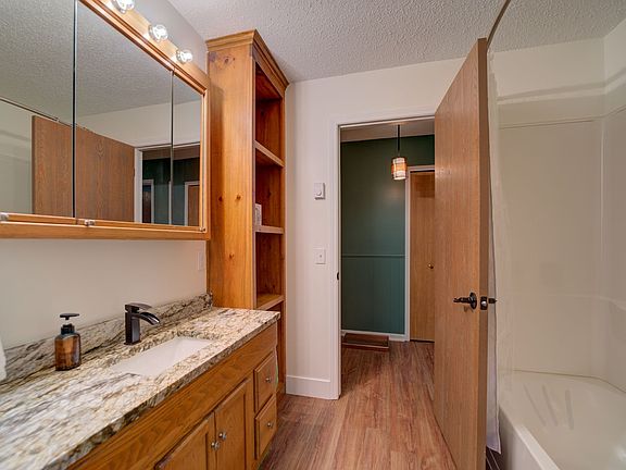 5th image of 1503 N Scenic Dr