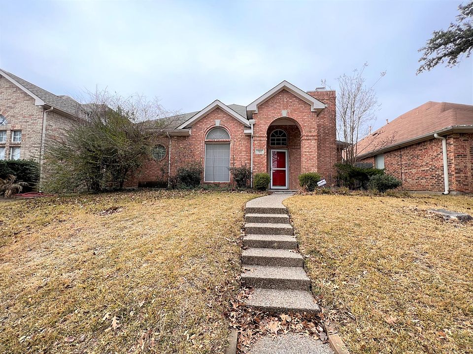 1st image of 738 Ridgemont Dr